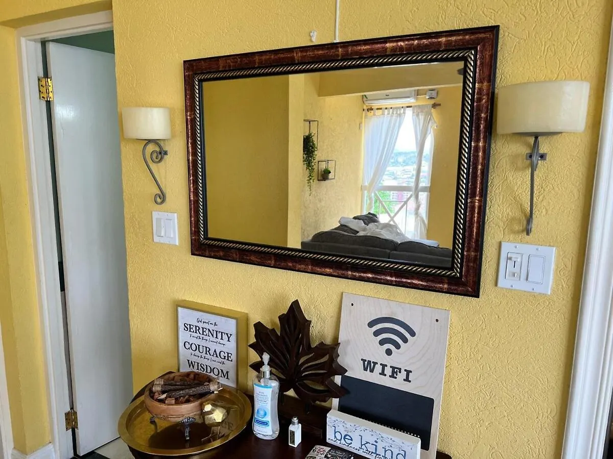 Casa de Férias Columbus Heights Hideaway -Stunning Oceanview Condo Ocho Rios