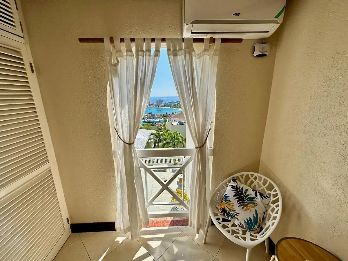 Columbus Heights Hideaway -Stunning Oceanview Condo Ocho Rios Jamaica