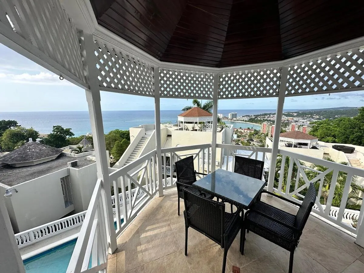 Columbus Heights Hideaway -Stunning Oceanview Condo Ocho Rios Jamaica